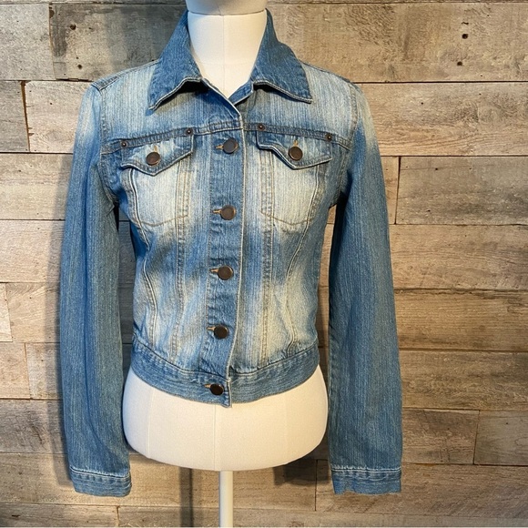 🛍️3/$30 Life in Progress women’s button up light wash denim jean jacket size XS - Picture 2 of 7